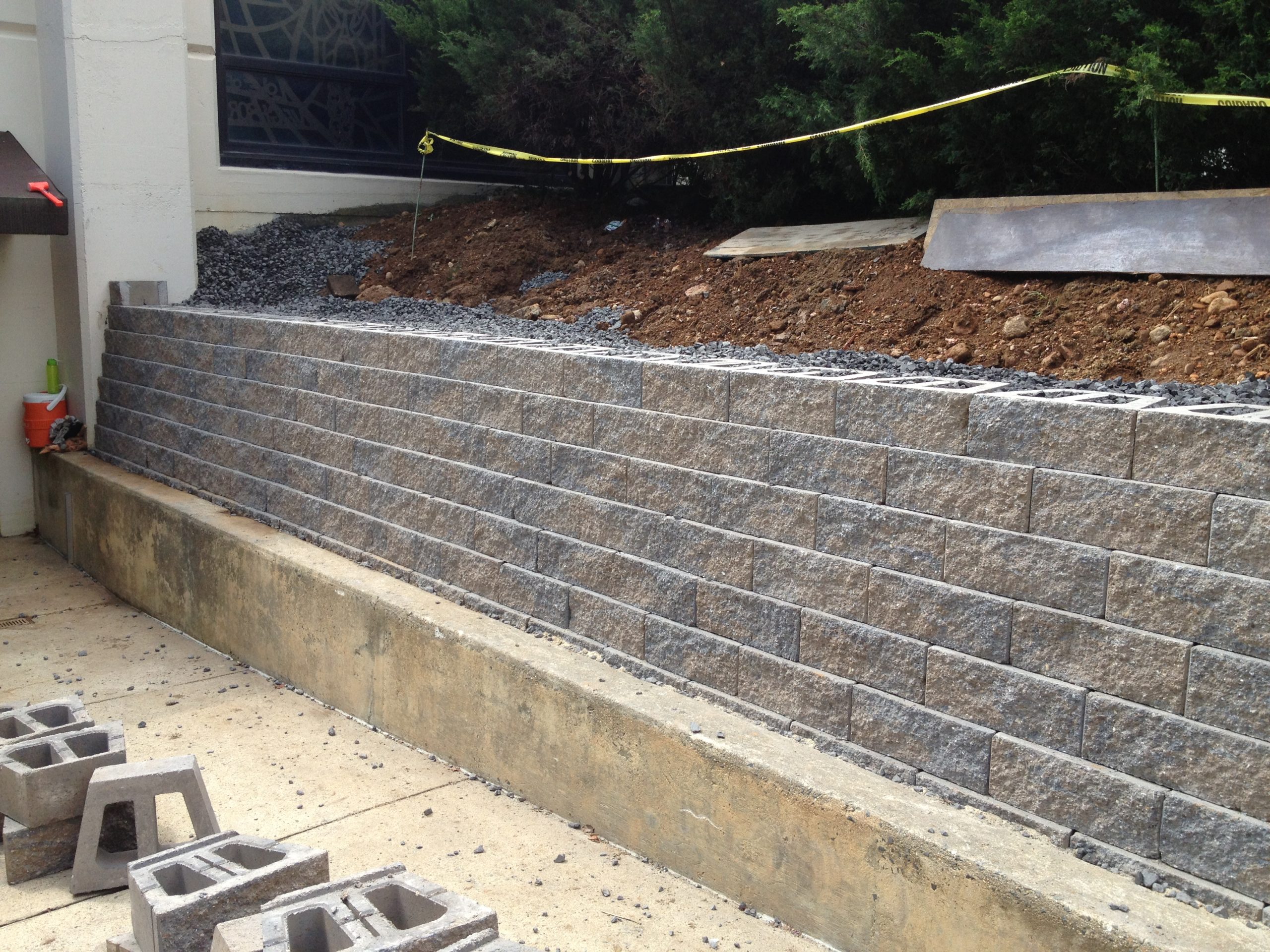 EP Henry Retaining Wall