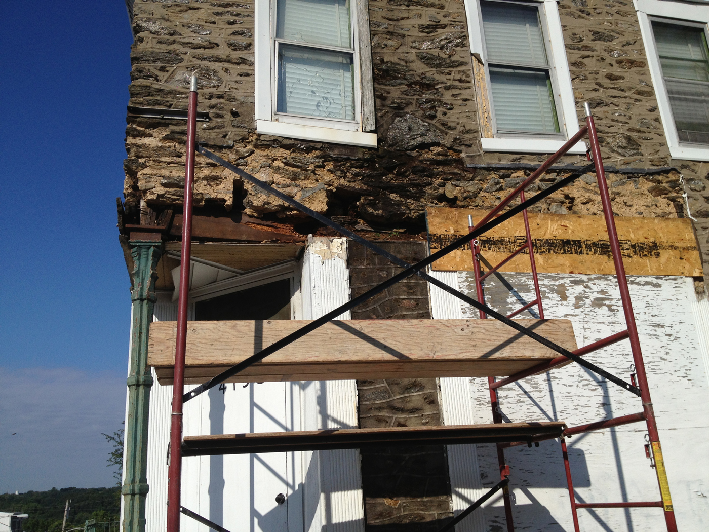Stone wall section being rebuilt in Philadelphia