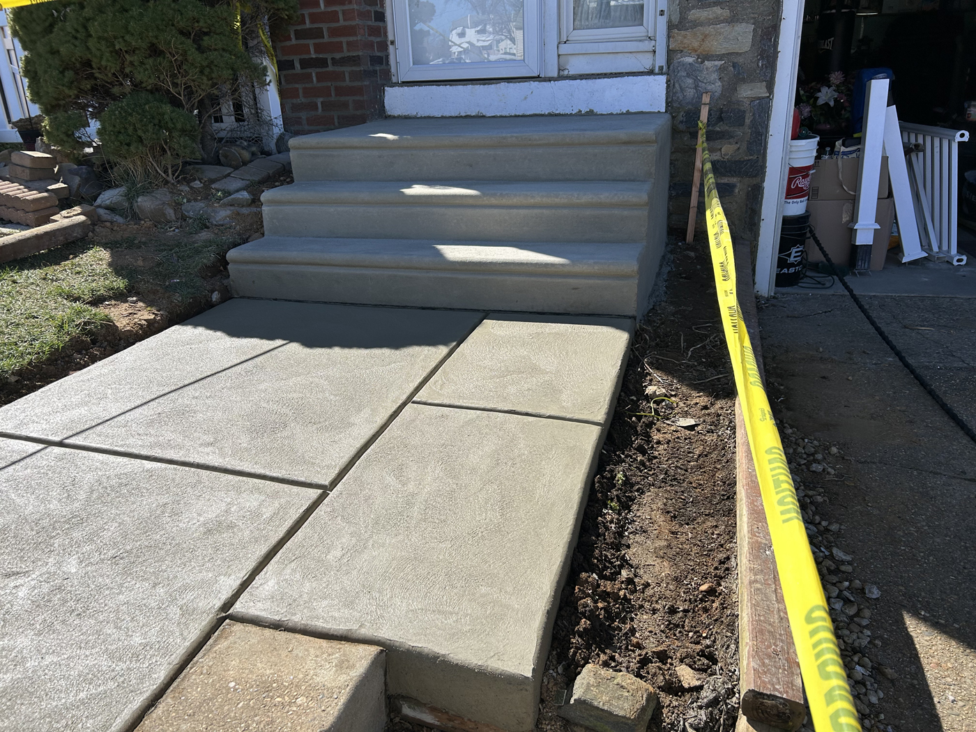 Finished entrance pad and concrete steps in Philadelphia
